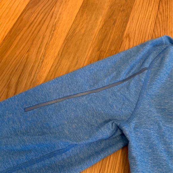 SOLD Ⓜ️ Lululemon Quarter Zip Long Sleeve - Picture 6 of 6